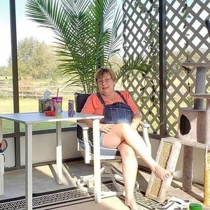 Meet your Posher, Beverly